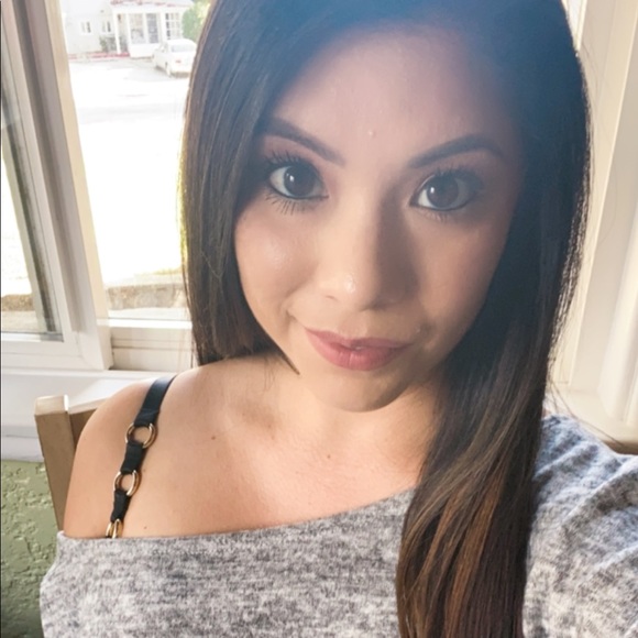 Meet your Posher, Jessica - Picture 4 of 6